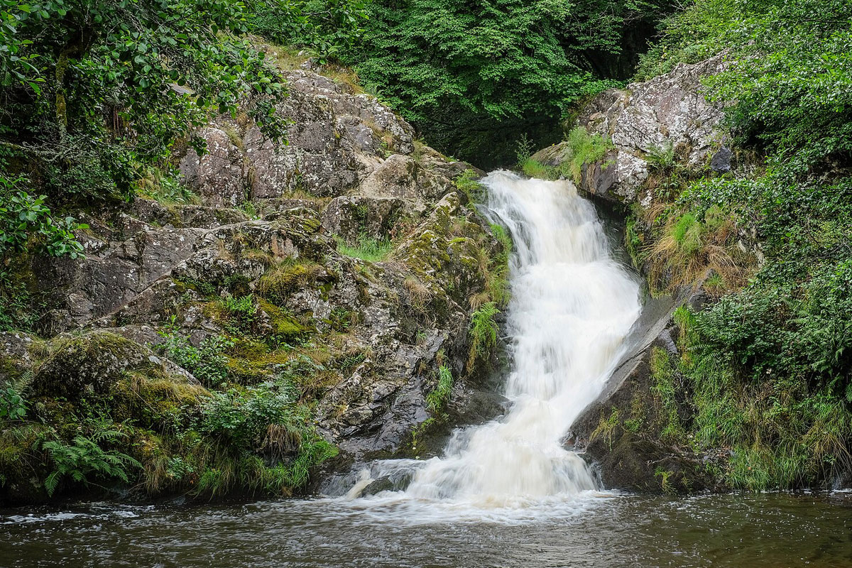 Le Saut du Gouloux : la cascade emblématique du Morvan